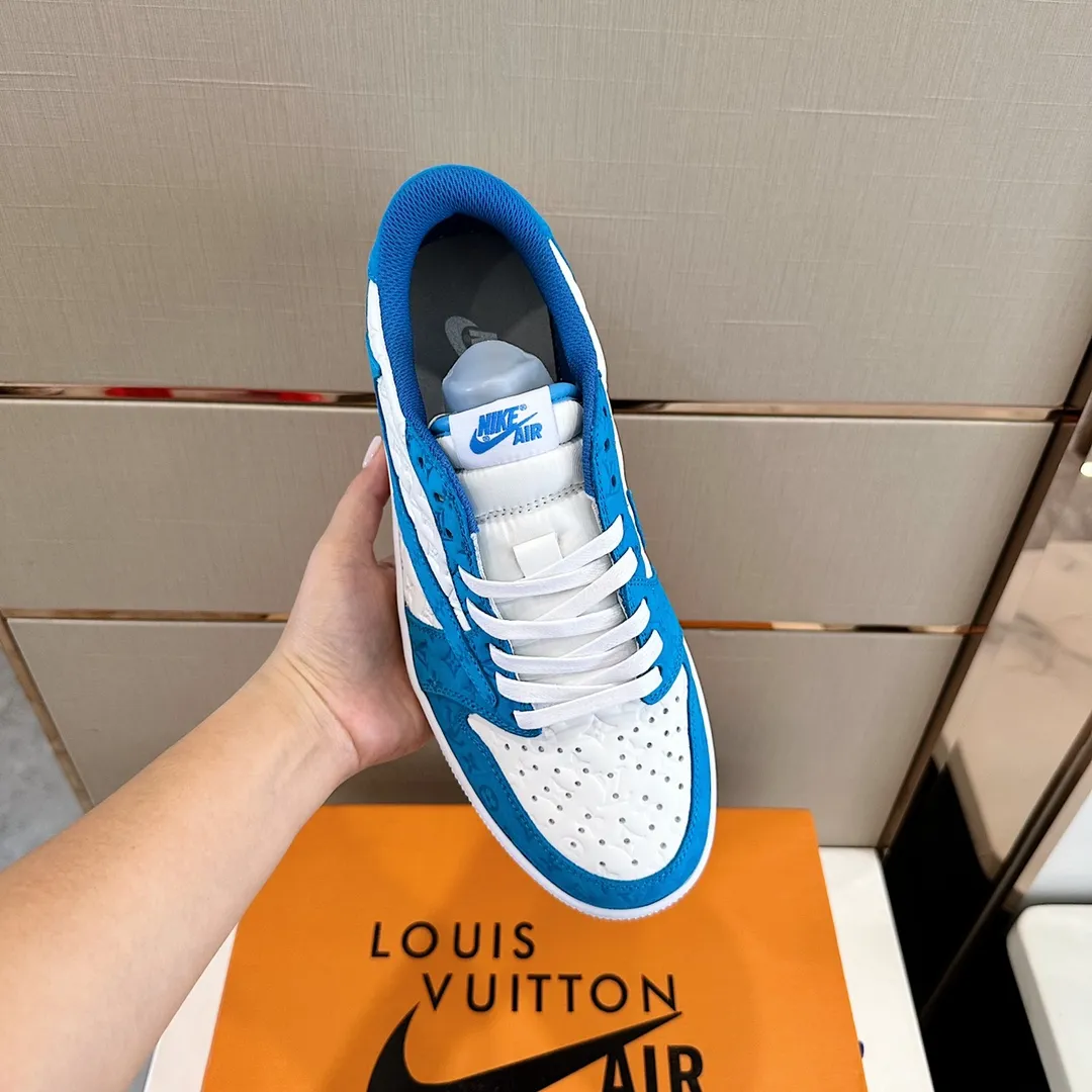 Men's shoes 💰p440 "*OUIS *UITTO* Nike" new original drawer box, co-branded low-top casual sneakers, this sneaker is completely made of denim canvas splicing leather, decorated with Louis Vuitton's iconic monogram and Damierl pattern with natural cowhide piping. The upper of this shoe combines LV’s most classic Monogram and Damier elements, giving it a sense of luxury and recognition! Size: 38-45